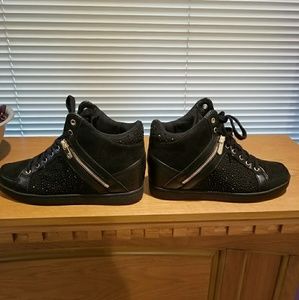 Size 10 Guess High Top Sneakers